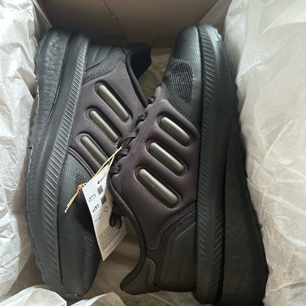 Ladies Adidas NIB